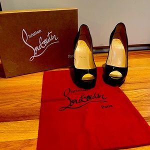 NWT: Christian Louboutin New Very Prive 120